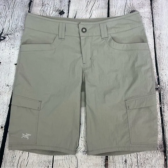 Arc’teryx Parapet Long Women’s Hiking Shorts Taupe Sz 2