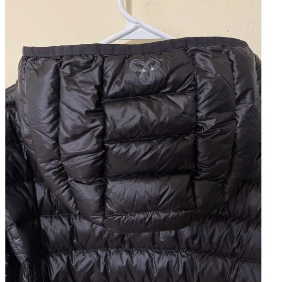 Aritzia TNA Puffer Jacket Bravura Long Hooded Black Packable Goose Down *Small