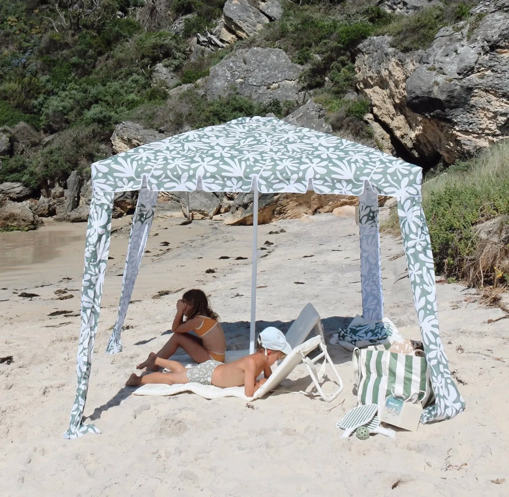 Beach Cabana - Vacay Olive