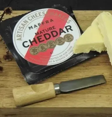 Cheese and Shiraz Picnic Basket Hamper