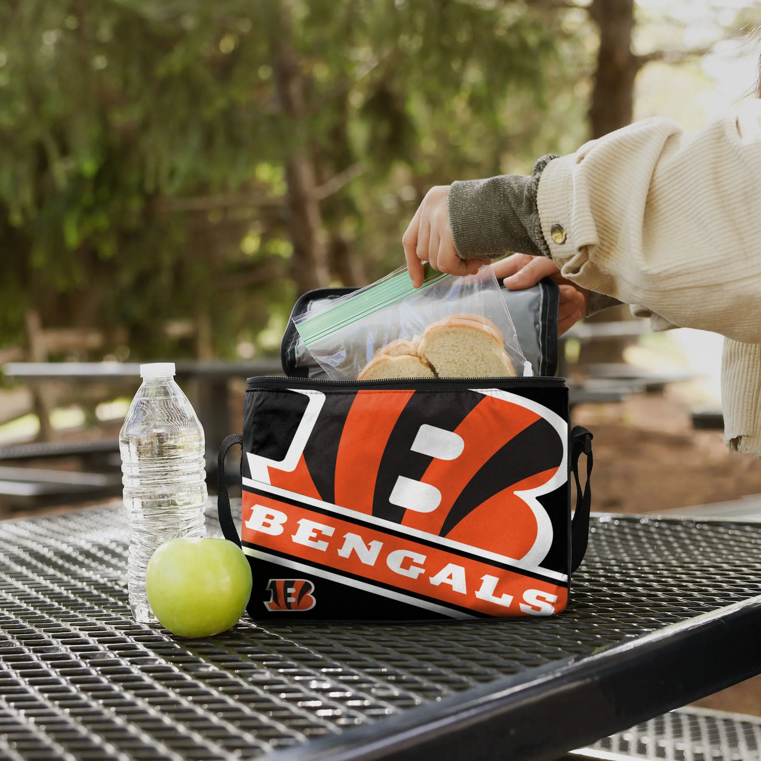 Cincinnati Bengals Big Logo Stripe 6 Pack Cooler