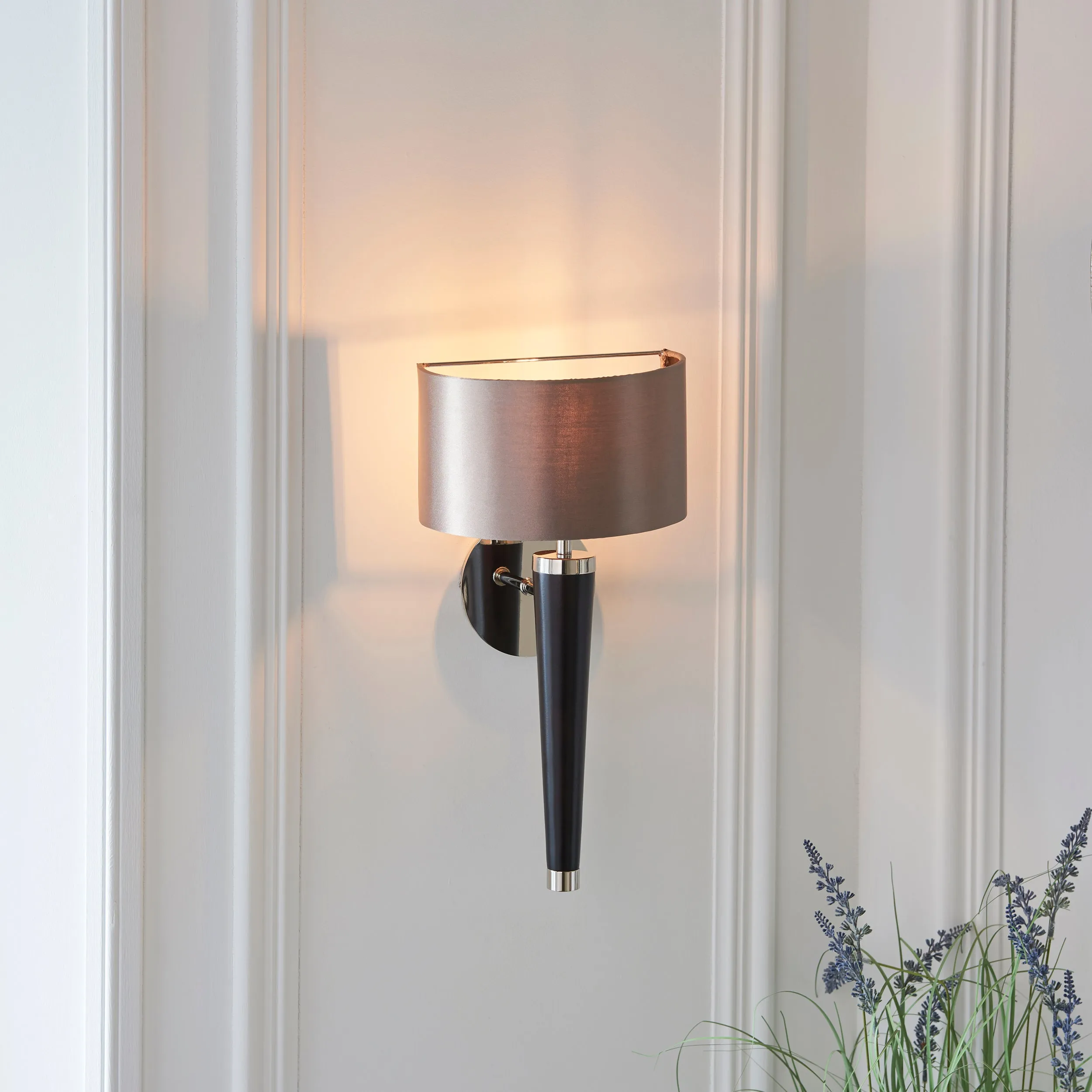 Endon CORVINA-1WB Corvina 1lt Wall Dark wood, bright nickel plate & mink fabric 40W E14 golf (Required)