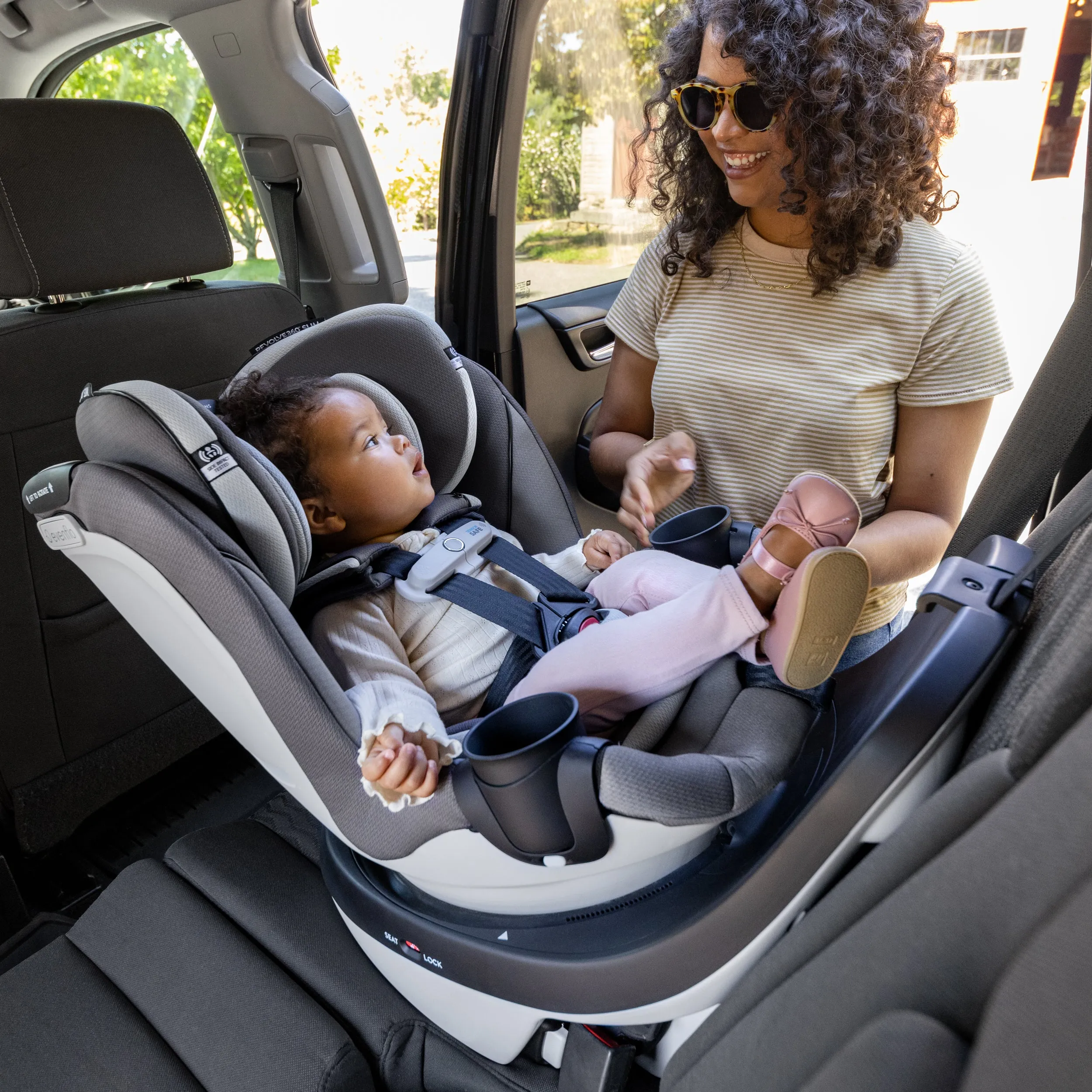 Evenflo Gold Revolve360 Rotational Convertible Car Seat