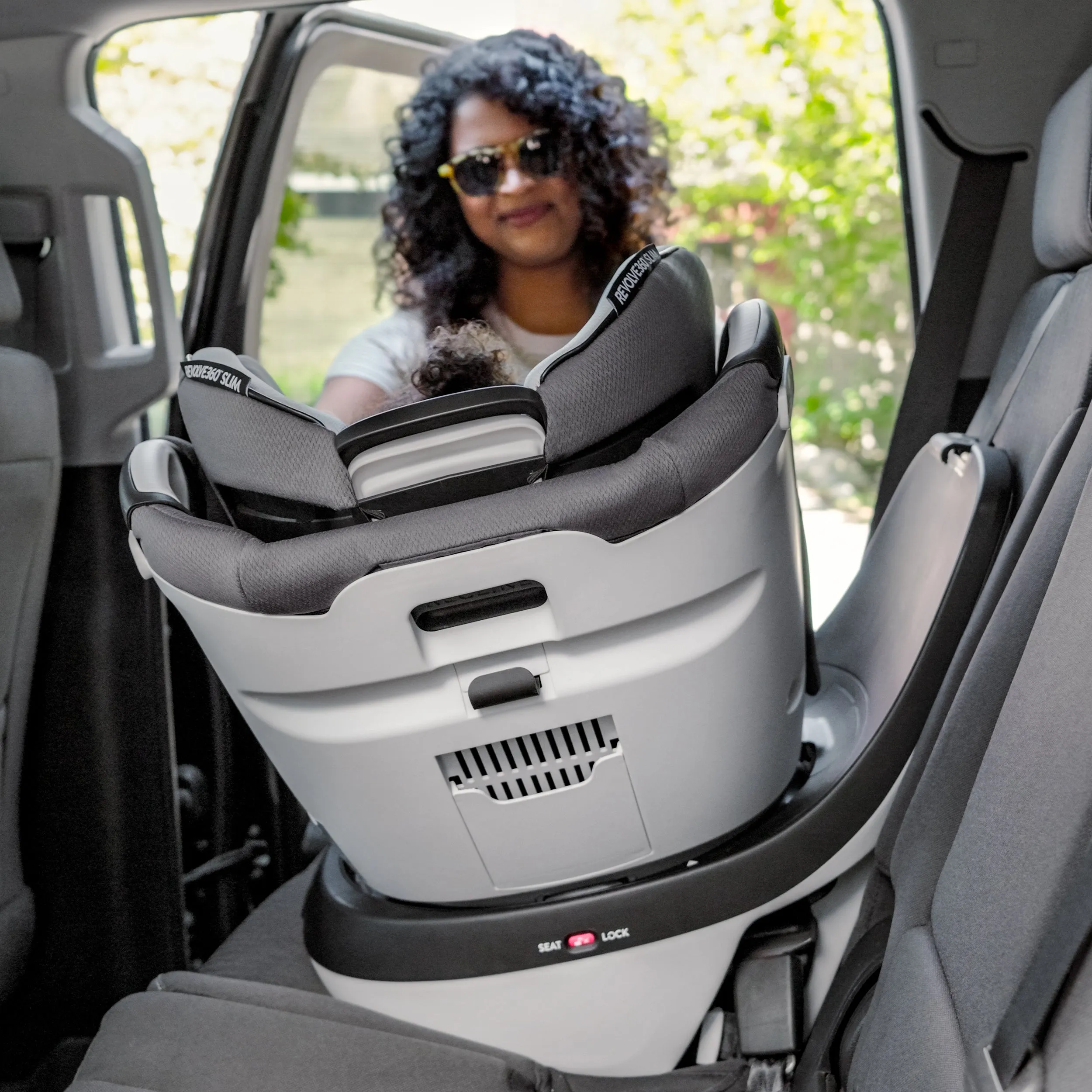 Evenflo Gold Revolve360 Rotational Convertible Car Seat