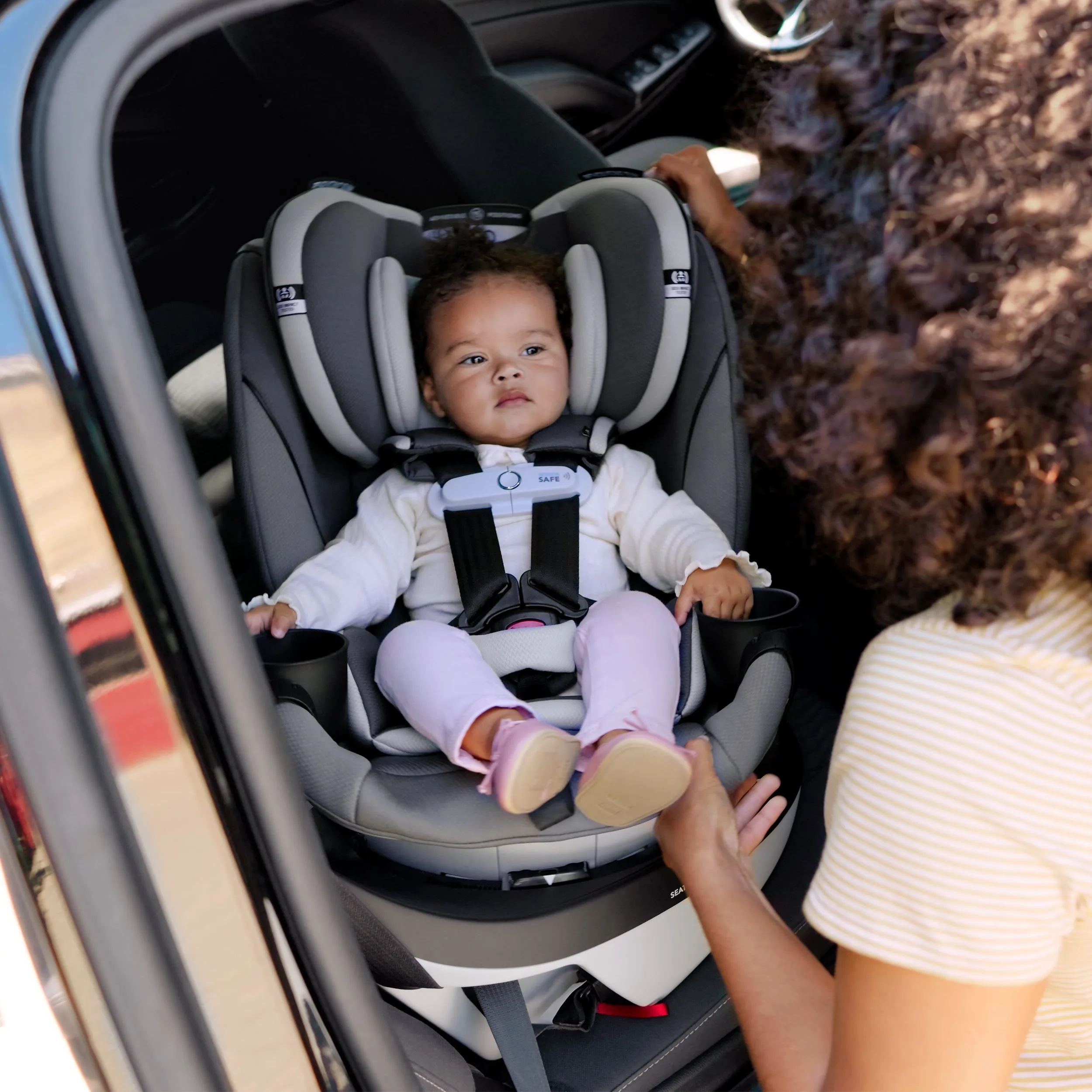Evenflo Gold Revolve360 Rotational Convertible Car Seat