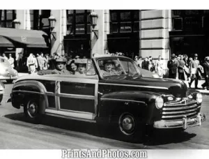Ford Sportsman Convertible  3473
