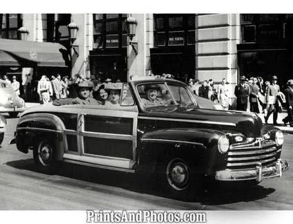Ford Sportsman Convertible  3473