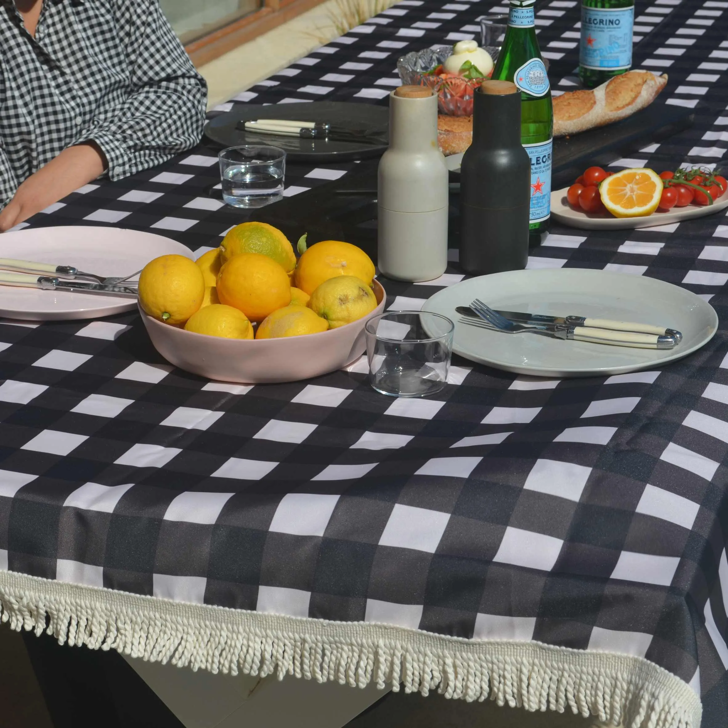 Fringed Tablecloth Black Check