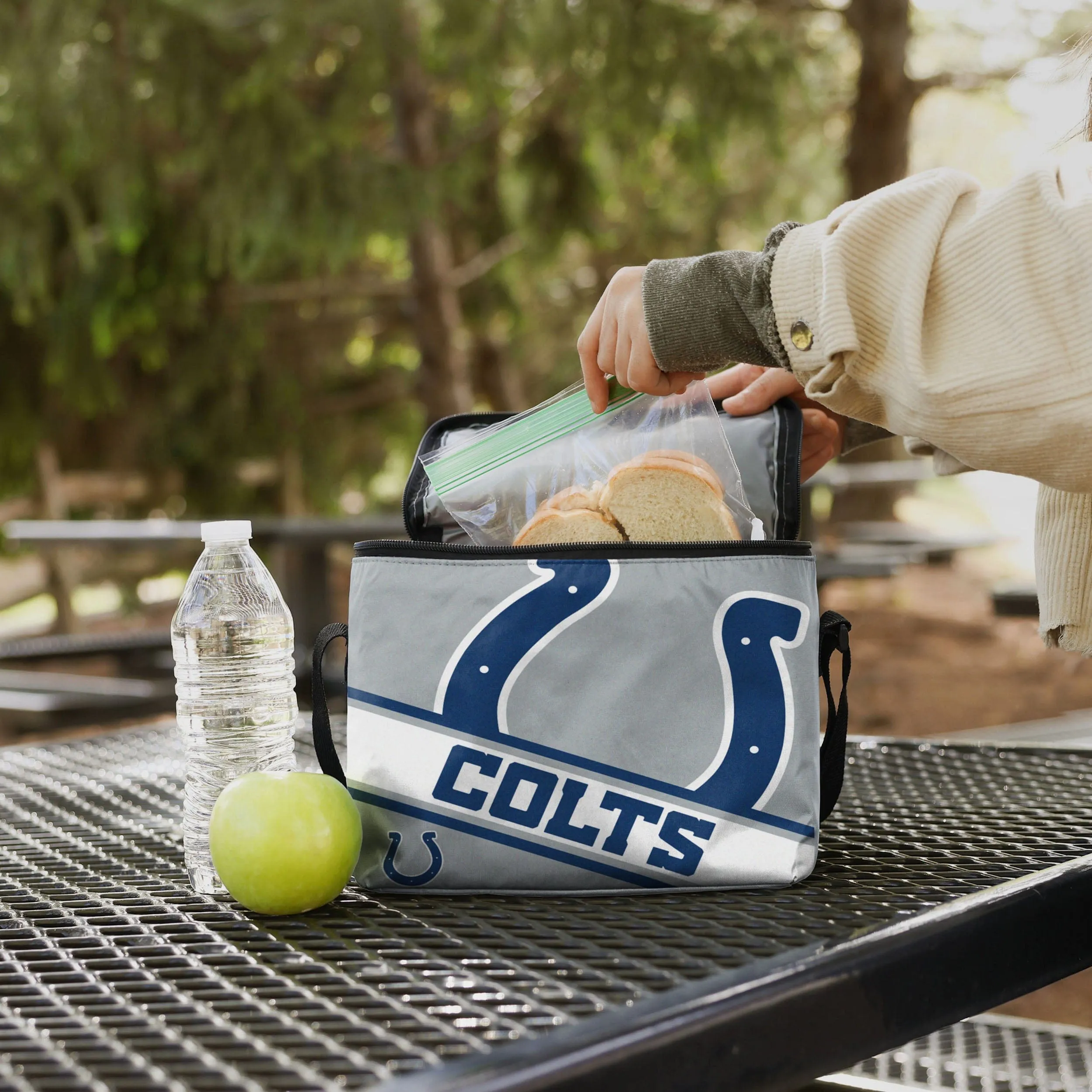Indianapolis Colts Big Logo Stripe 6 Pack Cooler