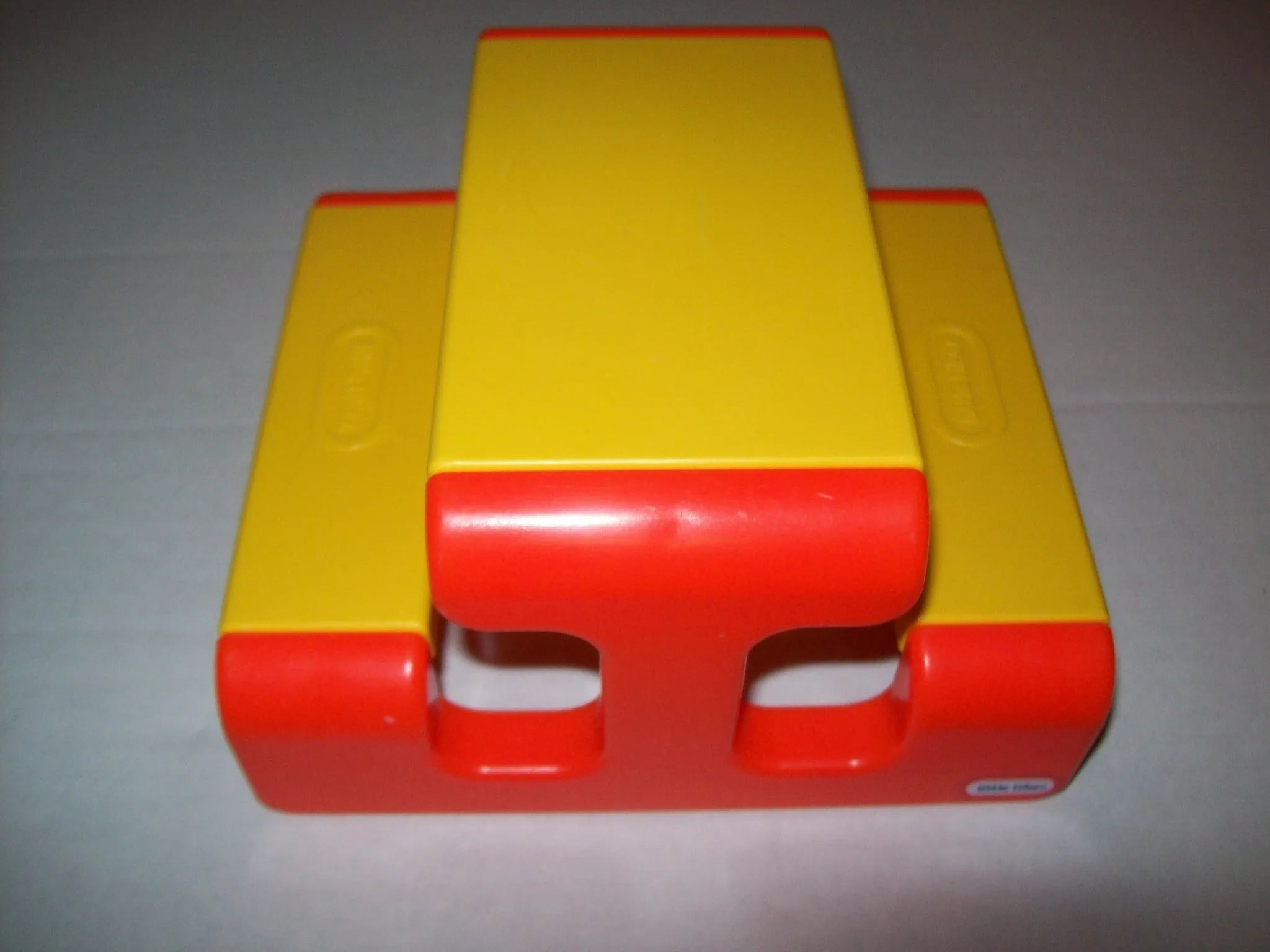 Little Tikes Dollhouse Picnic Table