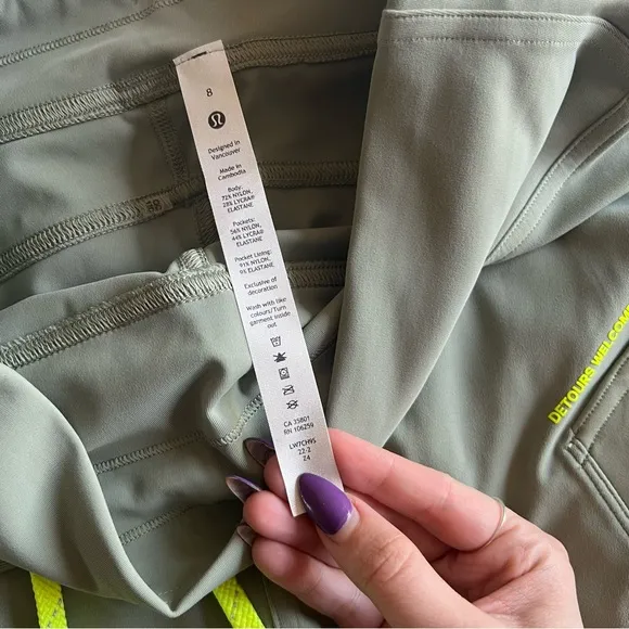 Lululemon - Cargo Super-High-Rise Hiking Short 8&quot; - Laurel Green