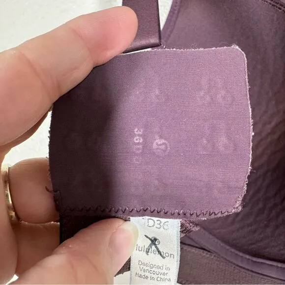 Lululemon Run Times Sports Bra Purple High Impact Support Vented Size 36DD