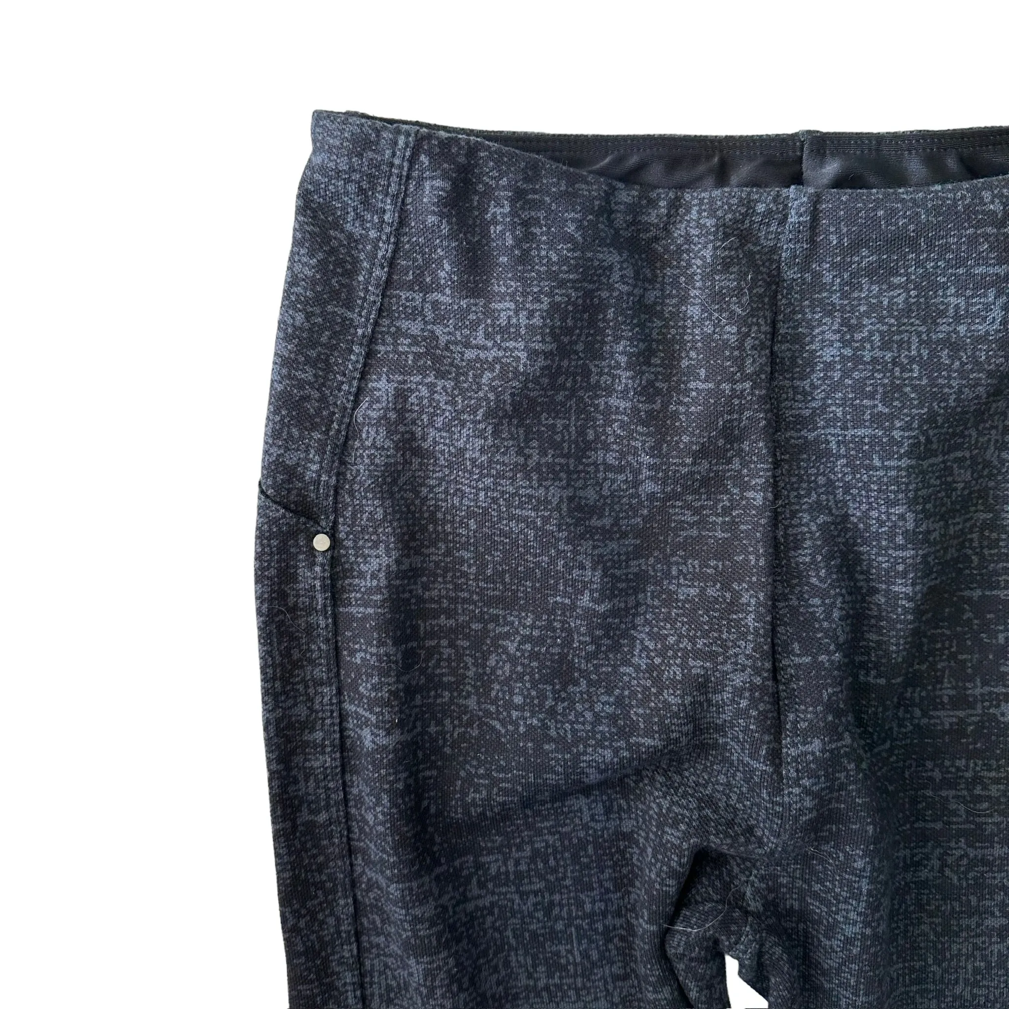 LYSSE NAVY PATTERNED PULL ON PANTS - NWT - SMALL - 100
