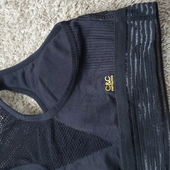 New C&amp;C Women sport bra running gym hiking lightweight padding inseart sz M