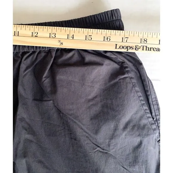 NWT RAINS Woven Black Unisex Shorts Straight Fit Adjustable Waist Zip Pocket XL