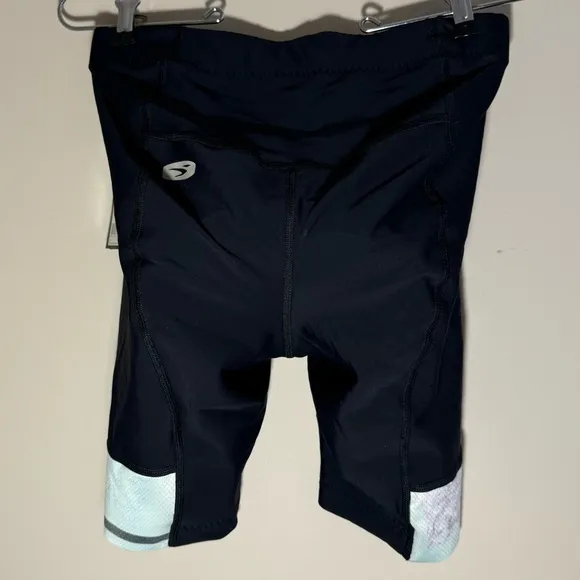 NWT 🩵 SUGOI Women's Evolution Cycling Shorts in color Mineral size Medium 🩵