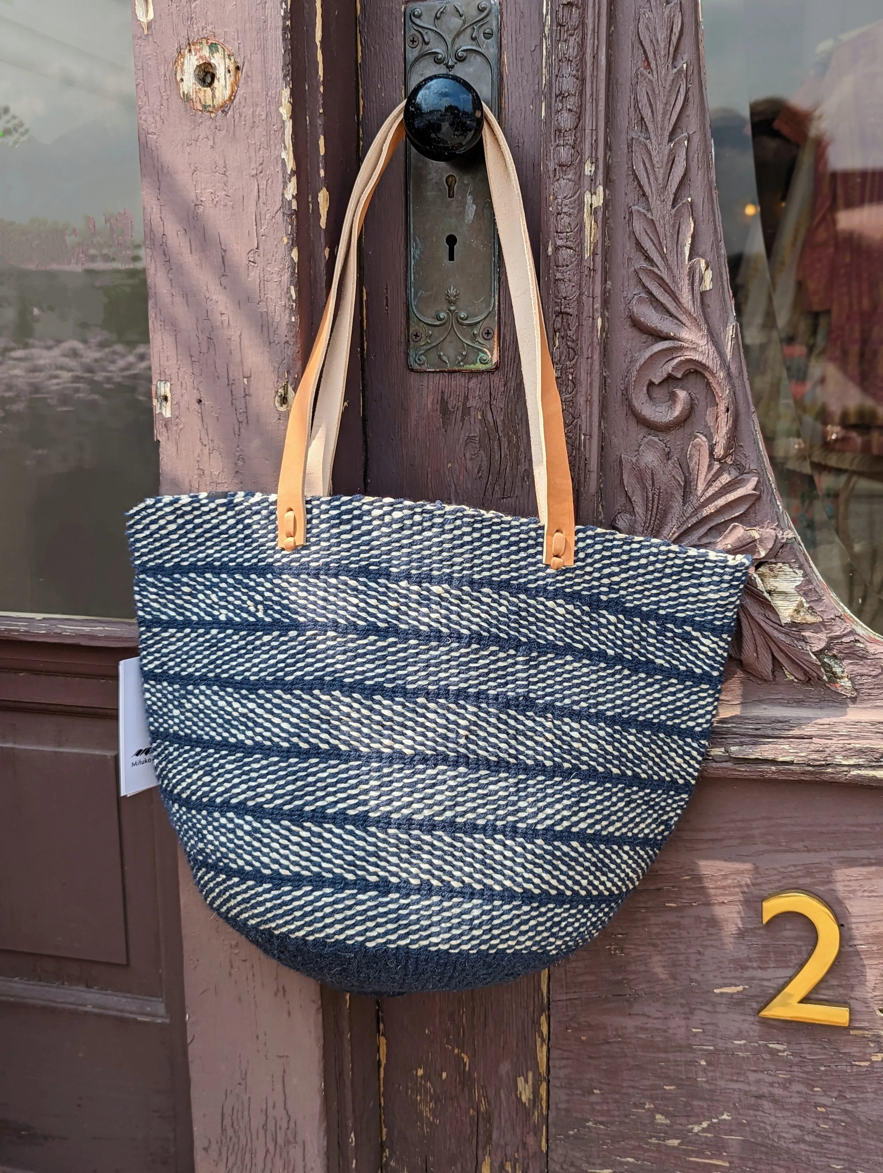 Pamba Shopper Basket - cream or white   navy