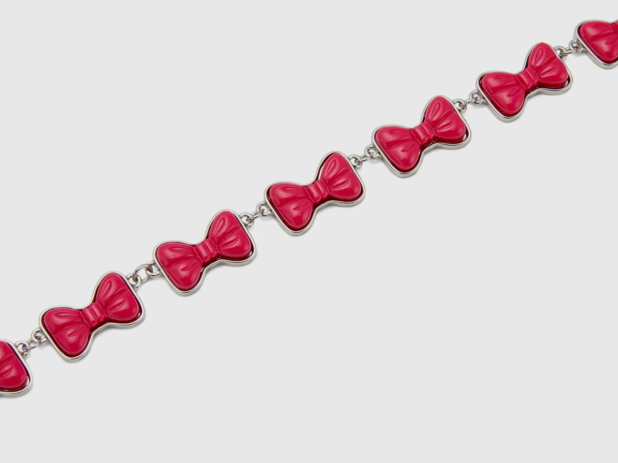 Patterned Clasp Necklace