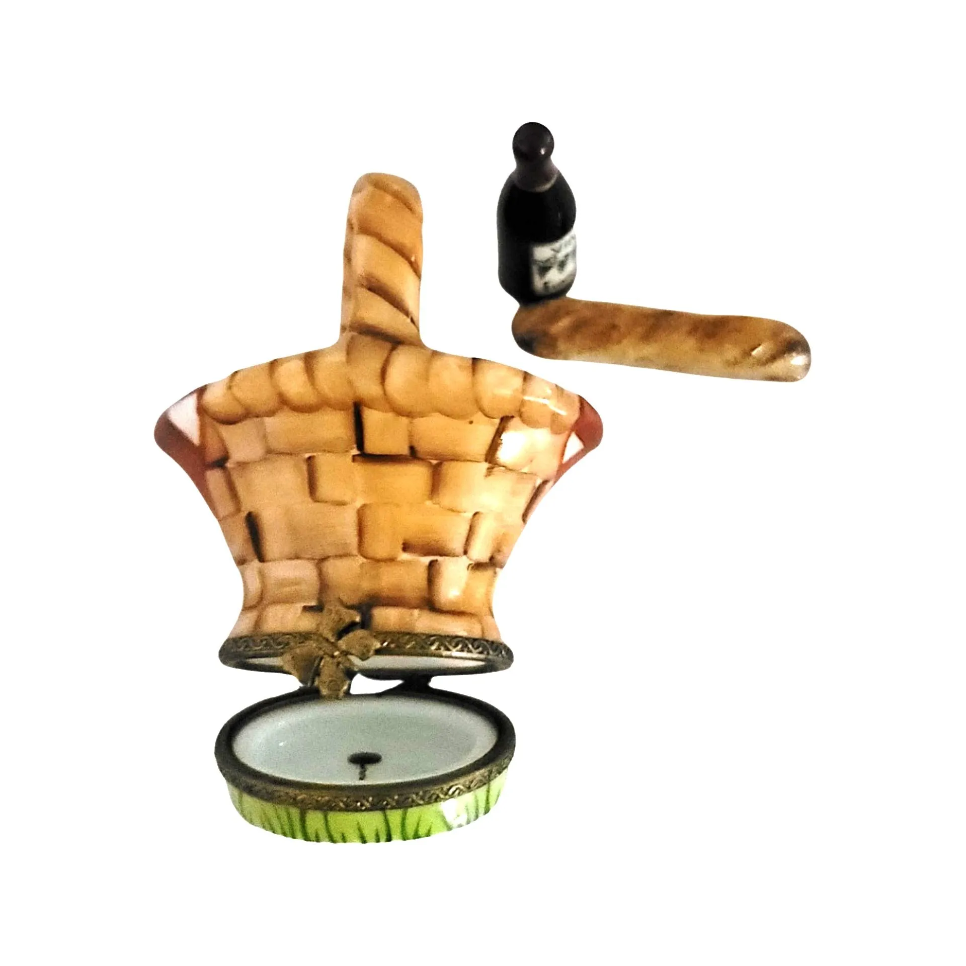 Picnic Basket w Wine and Bread