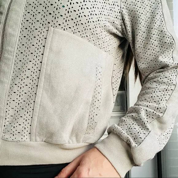 Pookie &amp; Sebastian Faux Suede FLOWER Symmetric Breathe Eyelet Ribbed Gray Jacket