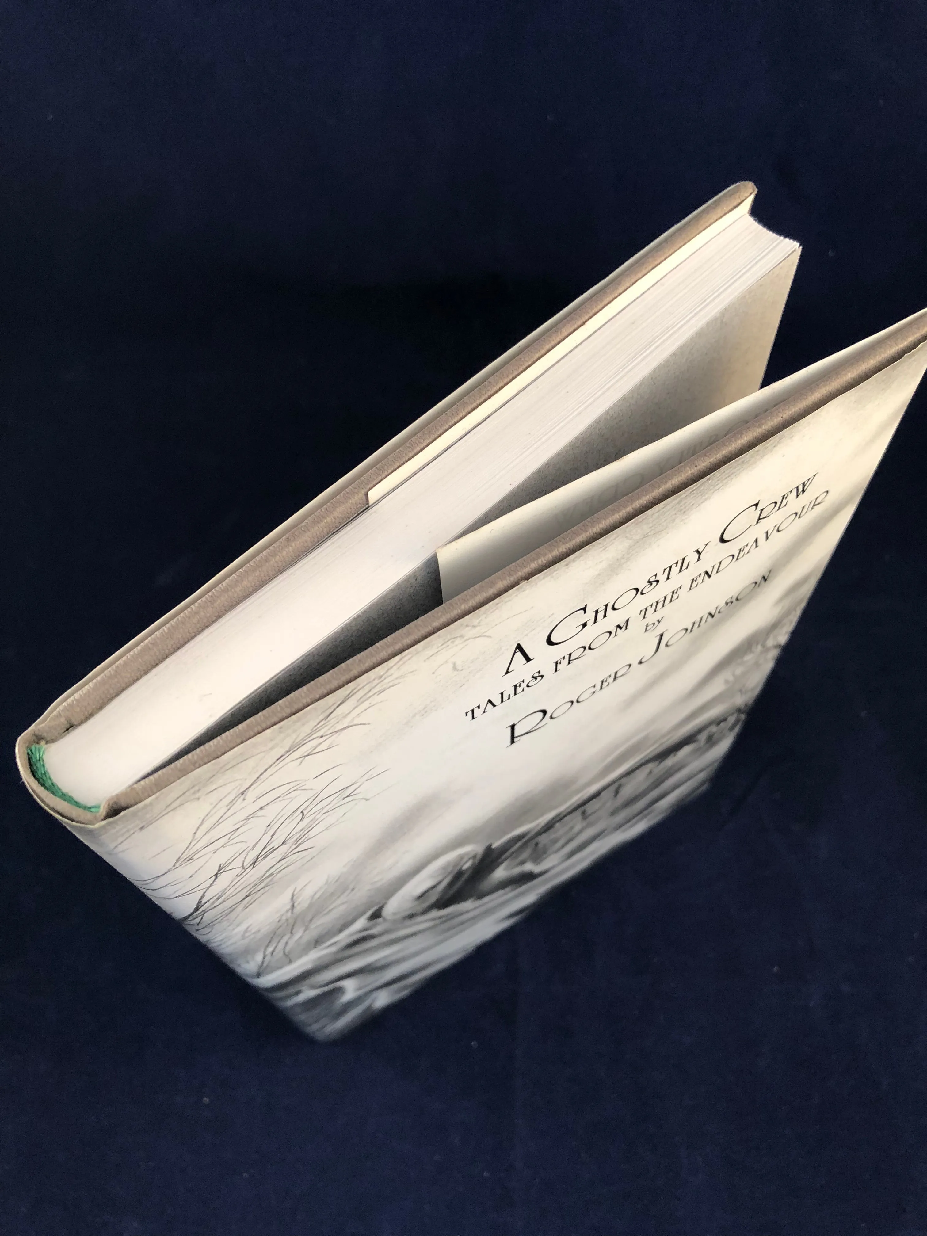 Roger Johnson - A Ghostly Crew, Tales from the Endeavour, Sarob Press 2001, Limited
