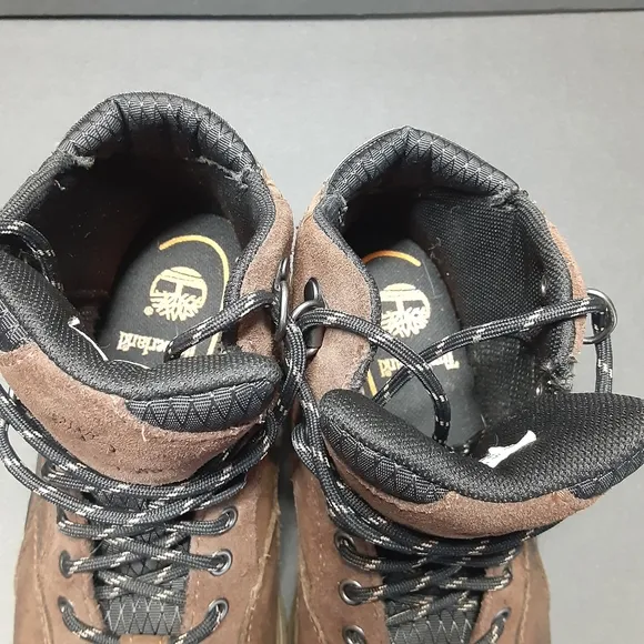 TIMBERLAND PAWTUCKWAY BROWN LEATHER ANKLE LACE UP HIKER OUTDOOR SIZE YOUTH 1.5