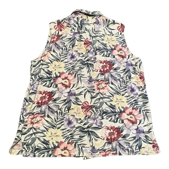 Vintage 2 Piece Shorts and Sleeveless Button Down Top Nubby Silk