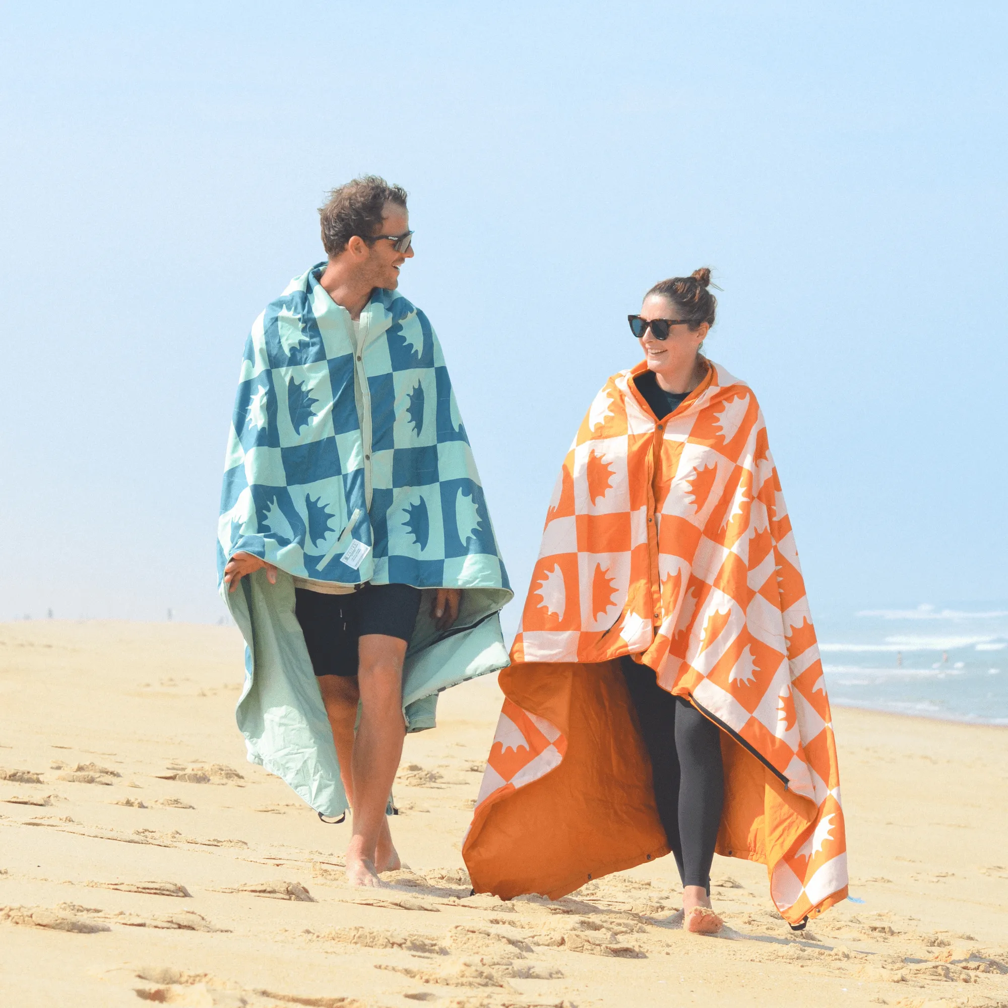 VOITED Compact Picnic & Beach Blanket  - Cameo